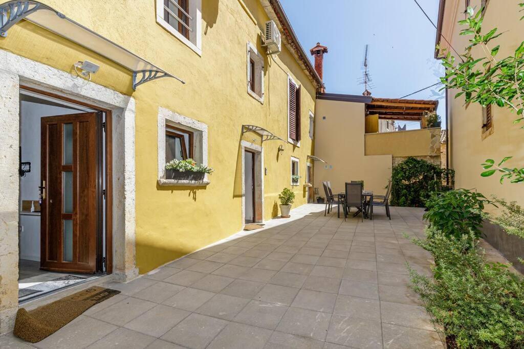 House Aves 1 Apartamento Kaštelir Exterior foto